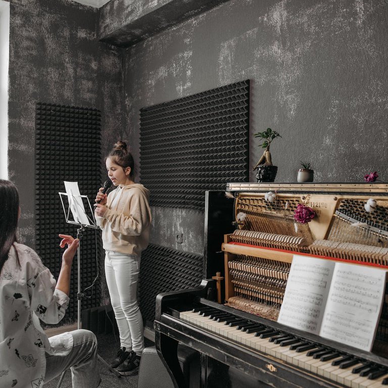 Instrumental- und Gesangsunterricht